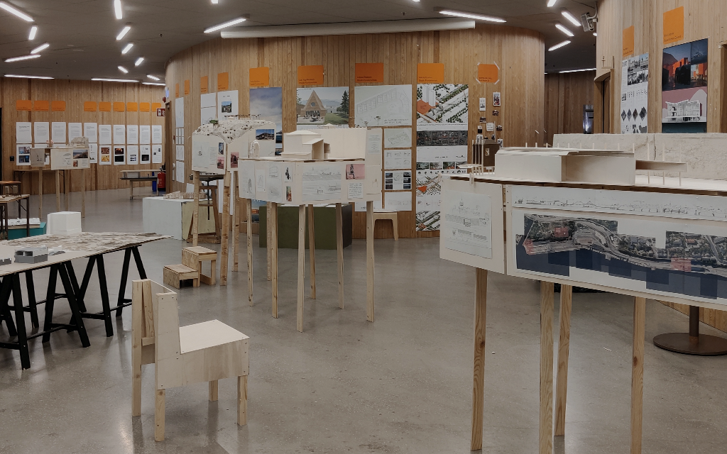 \"Exhibtion